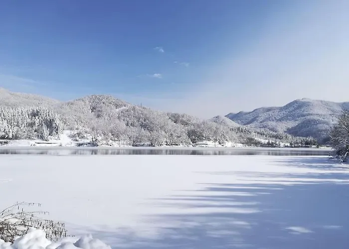 Apartament Poli Con Giardino