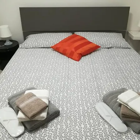 Διαμέρισμα Poli Con Giardino